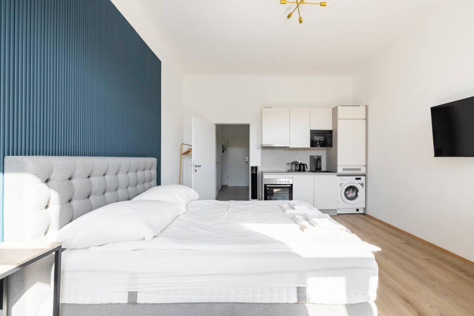 Apartment Near Schoenbrunn & Metro Βιέννη Εξωτερικό φωτογραφία